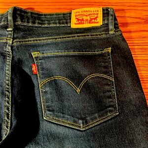 Levis 711 skinny jeans size 32